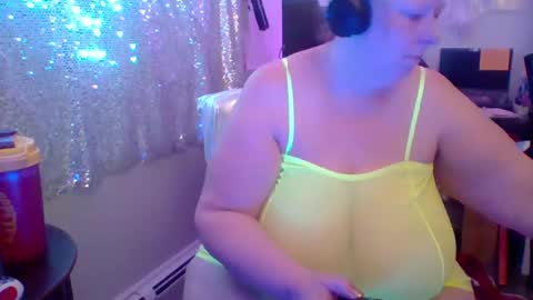 Snapshot of ivyjane3522 chatting on July 2026 03:02:01 AM ivyjane3522 online show from July 2026 03:02:01 AM