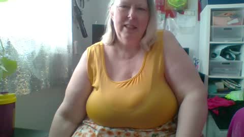 Snapshot of ivyjane3522 chatting on July 2026 02:20:02 PM ivyjane3522 online show from July 2026 02:20:02 PM