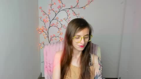 Snapshot of ivynoir_ chatting on July 2026 02:08:02 PM Ivy online show from July 2026 02:08:02 PM