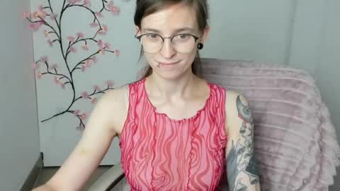 Snapshot of ivynoir_ chatting on July 2026 02:46:02 PM Ivy online show from July 2026 02:46:02 PM