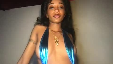 ivyskye_ online show from May 2026 07:30:01 PM