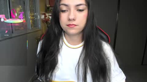 Ivvy online show from November 2025 10:36:02 PM