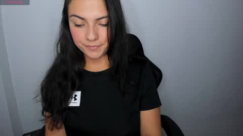 Snapshot of ivyy_scott chatting on May 2026 05:19:02 PM Ivvy online show from May 2026 05:19:02 PM