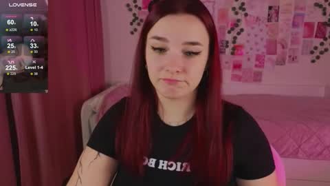 Daisy online show from November 2025 09:15:02 PM