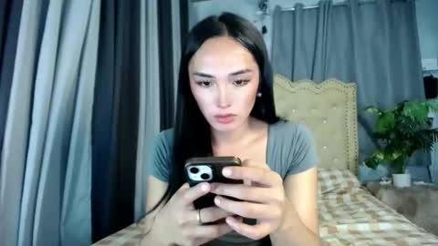Snapshot of iwillcum4u_ chatting on May 2026 02:13:02 PM iwillcum4u_ online show from May 2026 02:13:02 PM