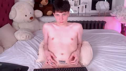 Maxim online show from March 2026 01:35:02 AM