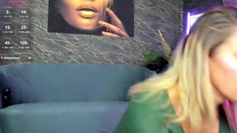 Snapshot of izabelatessa chatting on October 2025 07:15:01 PM izabelatessa online show from October 2025 07:15:01 PM