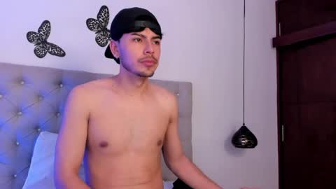 Snapshot of izack_01 chatting on April 2026 02:29:01 PM izack_01 online show from April 2026 02:29:01 PM