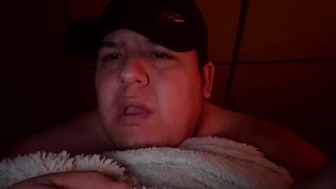 Snapshot of izak101 chatting on April 2026 11:00:01 AM izak101 online show from April 2026 11:00:01 AM