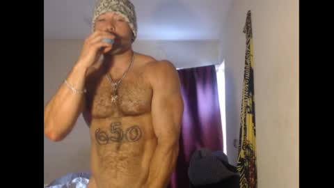 izak144 online show from April 2026 07:31:02 PM