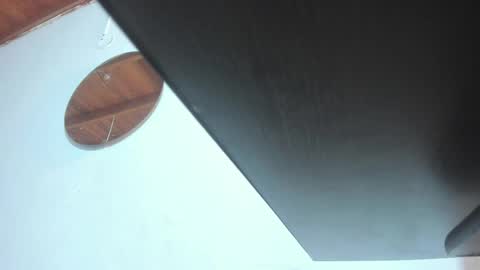 izelevans online show from April 2026 10:30:01 AM