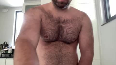 Snapshot of izylduur chatting on August 2026 07:44:02 AM Izylduur online show from August 2026 07:44:02 AM