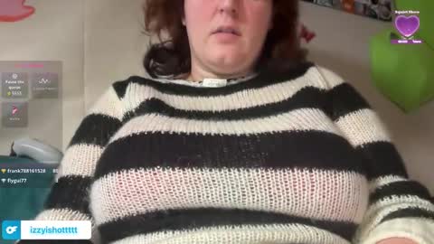 izzyishottttt online show from November 2025 07:16:02 PM