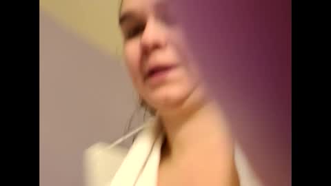 izzypopxoxo online show from January 2025 05:47:02 PM