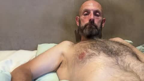 izzysboytoy1 online show from June 2026 07:29:01 PM