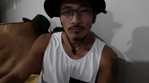 Snapshot of j0nnyk1ng chatting on November 2025 08:48:02 AM Mugen online show from November 2025 08:48:02 AM