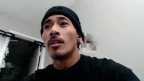 Snapshot of j0nnyk1ng chatting on December 2025 09:37:01 AM Mugen online show from December 2025 09:37:01 AM