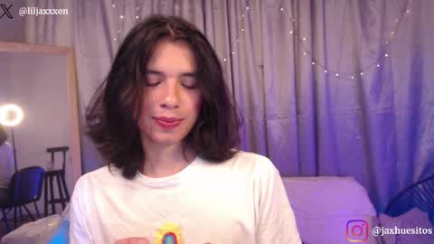 Hey im Jaxxxon check my info     online show from April 2026 11:30:02 AM
