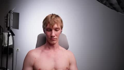 Danny online show from November 2025 06:34:02 PM