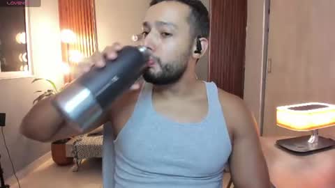 Snapshot of j_calix chatting on June 2026 01:21:01 AM Calix Independient model Insta and twt Calixsnake online show from June 2026 01:21:01 AM