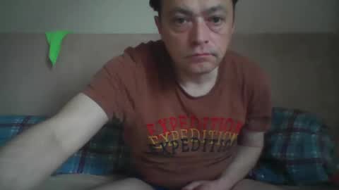 Snapshot of ja424387 chatting on October 2025 05:57:02 AM Tomek online show from October 2025 05:57:02 AM