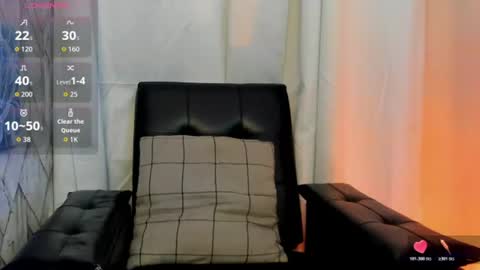 Snapshot of jaadewest_ chatting on August 2026 10:50:02 AM Jade West online show from August 2026 10:50:02 AM