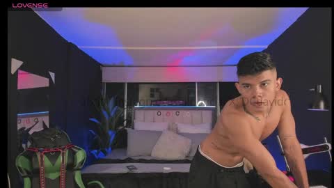 Snapshot of jack_castell chatting on April 2026 12:06:01 AM JACK CASTELL online show from April 2026 12:06:01 AM