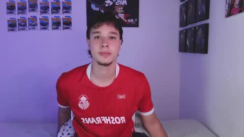 Snapshot of jack_walker190 chatting on April 2026 12:33:02 AM J online show from April 2026 12:33:02 AM