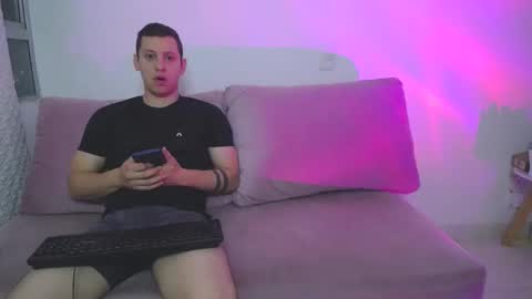 jack_zoe24 online show from November 2025 12:10:02 AM