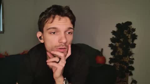 Jack  online show from November 2025 08:32:01 PM