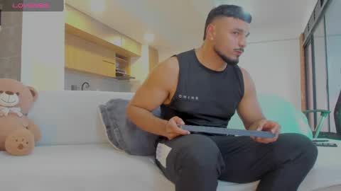 Jackson Wayne online show from October 2025 10:40:02 PM