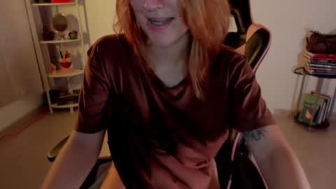 Linda Sofia help me get to 100 thumbs up online show from February 2025 01:52:02 AM