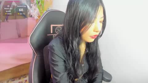 Snapshot of jackye_tay chatting on September 2025 11:45:01 AM JACKYE online show from September 2025 11:45:01 AM