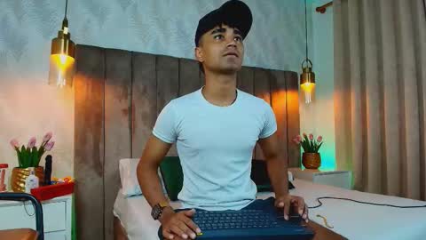 Jacobo online show from October 2025 08:02:02 PM