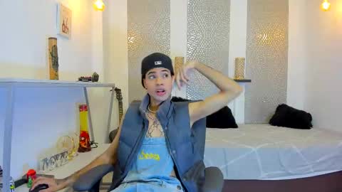 jacob_blackwell online show from November 2025 07:57:02 PM