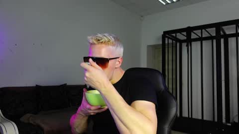 JACOB DEVON online show from September 2025 05:40:01 AM