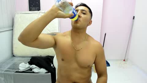 Snapshot of jacobiwalker chatting on October 2025 10:32:02 PM jacobiwalker online show from October 2025 10:32:02 PM