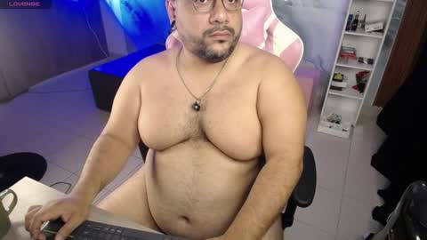 Snapshot of jacoob_woods chatting on July 2026 09:58:02 AM daddy sir master bear online show from July 2026 09:58:02 AM