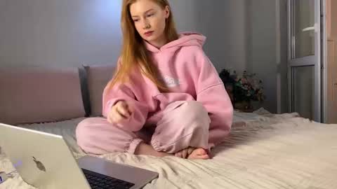 Jacques  Emily  online show from November 2025 08:24:02 PM