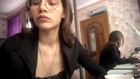 Snapshot of jacqulinekacprowski chatting on February 2026 12:00:01 PM Sarah online show from February 2026 12:00:01 PM