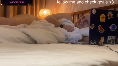 Snapshot of jacywinslat chatting on December 2025 10:20:02 AM jacywinslat online show from December 2025 10:20:02 AM