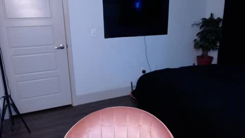 Jade online show from December 2025 07:04:02 AM