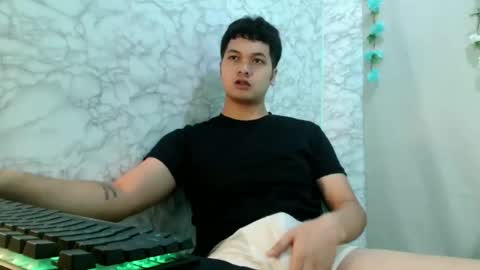 Snapshot of jade_halo chatting on April 2026 12:33:02 AM jade_halo online show from April 2026 12:33:02 AM