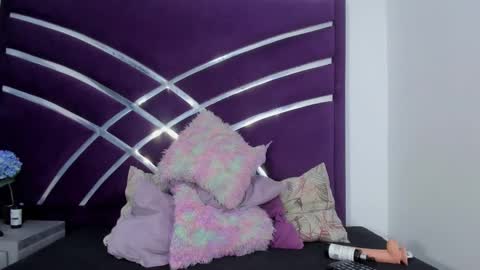 jade_ht online show from April 2026 05:41:02 PM