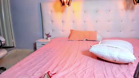 karlla scarlet online show from December 2024 07:35:01 AM