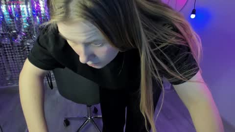 Snapshot of jade_soft chatting on December 2024 08:04:01 PM Jade online show from December 2024 08:04:01 PM