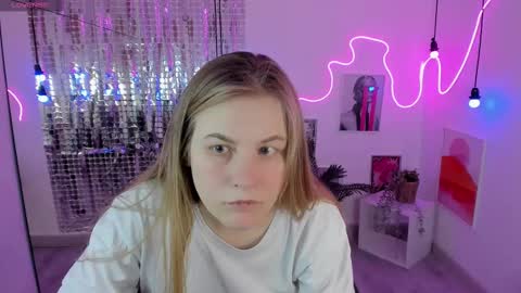 Snapshot of jade_soft chatting on March 2025 01:37:01 PM Jade online show from March 2025 01:37:01 PM