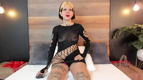 Snapshot of jade_spinters chatting on May 2026 03:44:02 PM J A D E online show from May 2026 03:44:02 PM