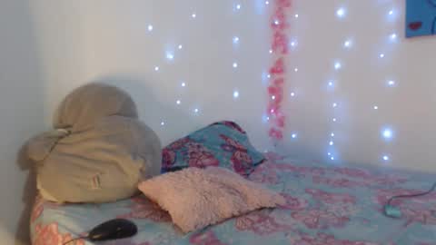 Jade Watson online show from December 2025 05:13:01 AM