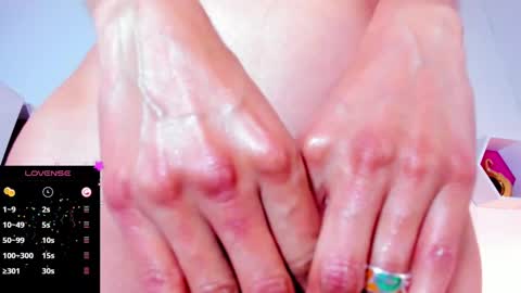 Snapshot of jade_white_ chatting on December 2024 03:05:01 PM jade white online show from December 2024 03:05:01 PM